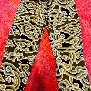 Patagonia cropped pants w Medium